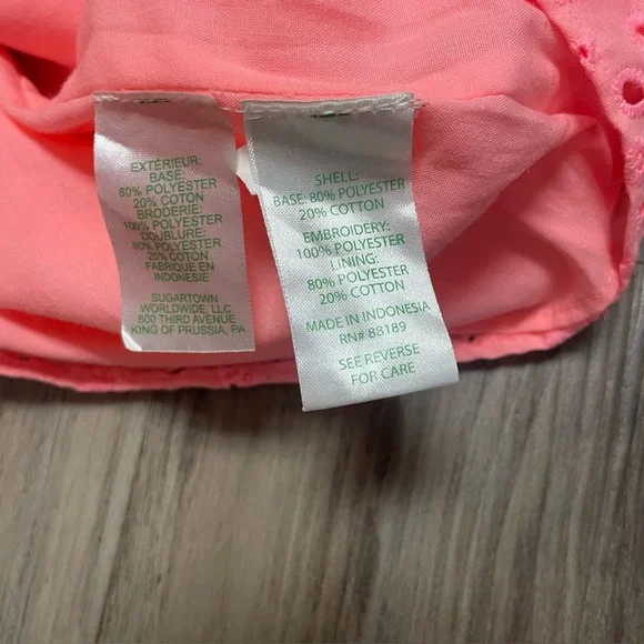 Lilly Pulitzer Shaila Top in Shellona Coral Neon Sunburst Eyelet. Size XS - Picture 6 of 9